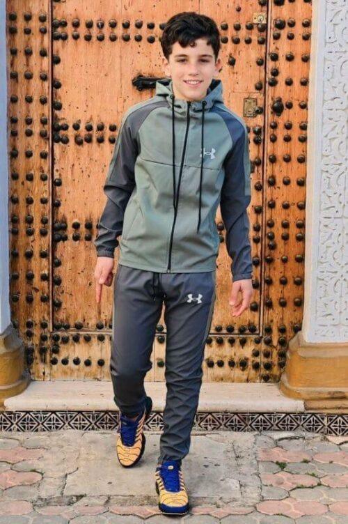 UNDER ARMOUR كيطمة ولاد  بلقب