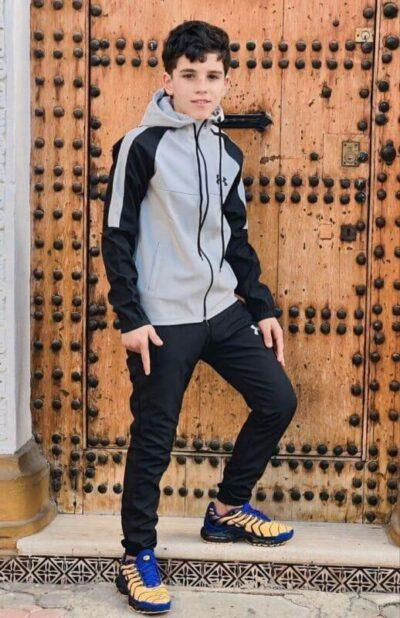 UNDER ARMOUR كيطمة ولاد  بلقب